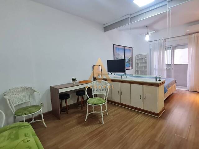 #Ap868 - Apartamento para Locação em Santos - SP